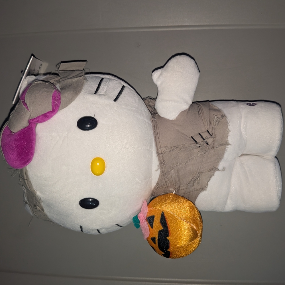 Hello Kitty 2024 Halloween Mummy Side Stepper Plush